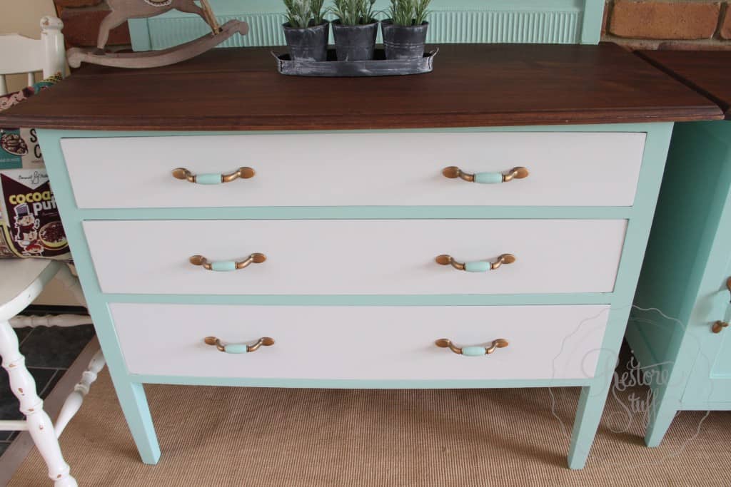 dresser & bedside Laurentien finished 10