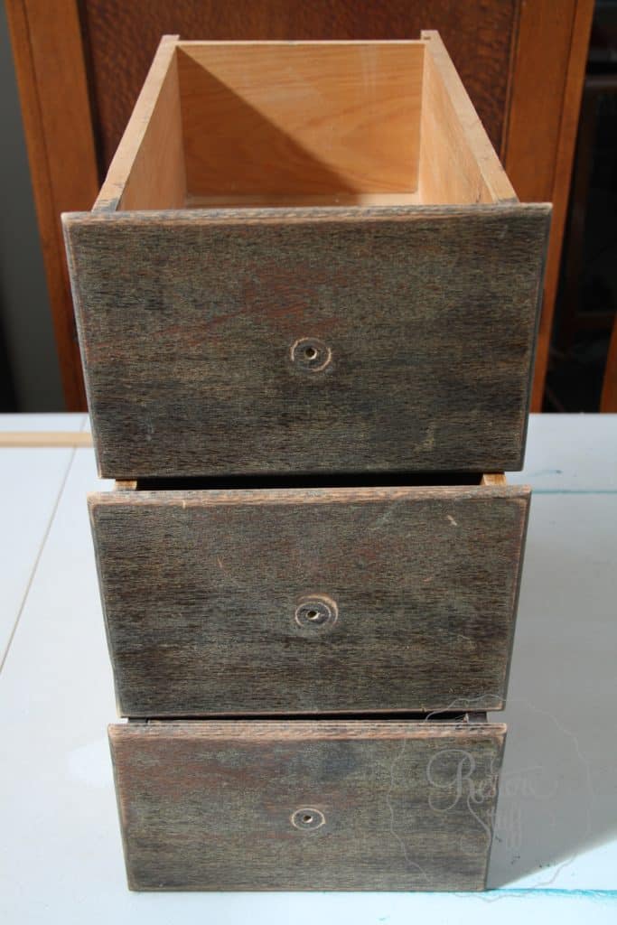 Arabesque drawers 15