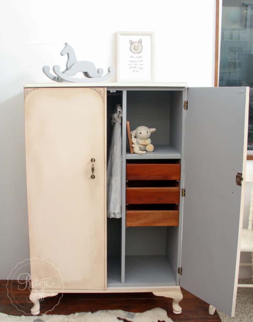 Little Piggy Cupboard-4950