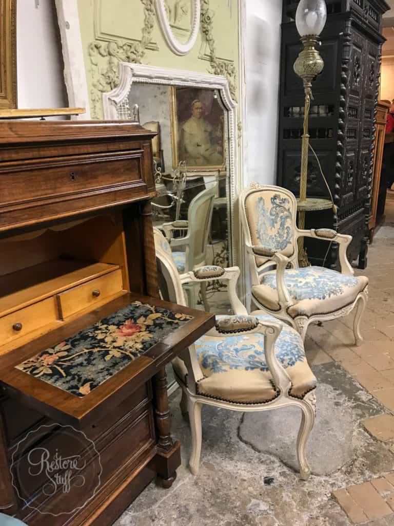 Antique store, versailles