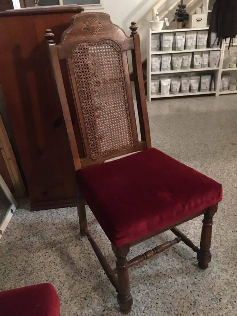 Rattan back chair