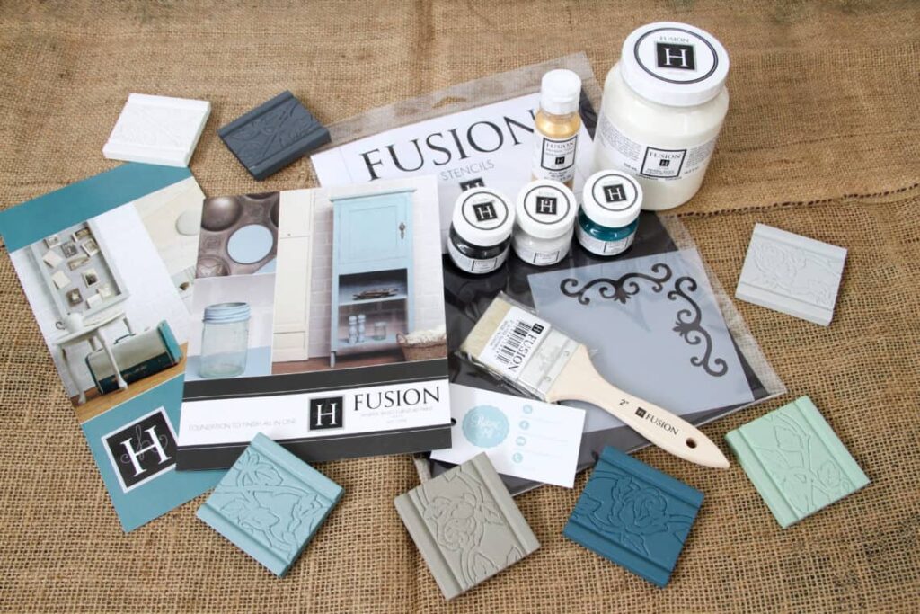 It's A Giveaway! Fusion Mineral Paint Starter Pack - I Restore Stuff