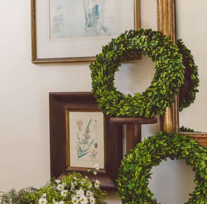 Welcome these Beautiful Year Round Wreaths to your home this Spring!
