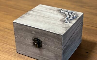 Upcycled Wooden Index Card Box