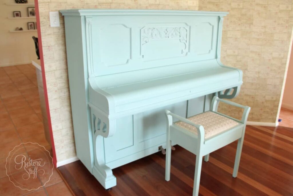 Pagpinta ng Piano gamit ang Milk PaintPagpinta ng Piano gamit ang Milk Paint  