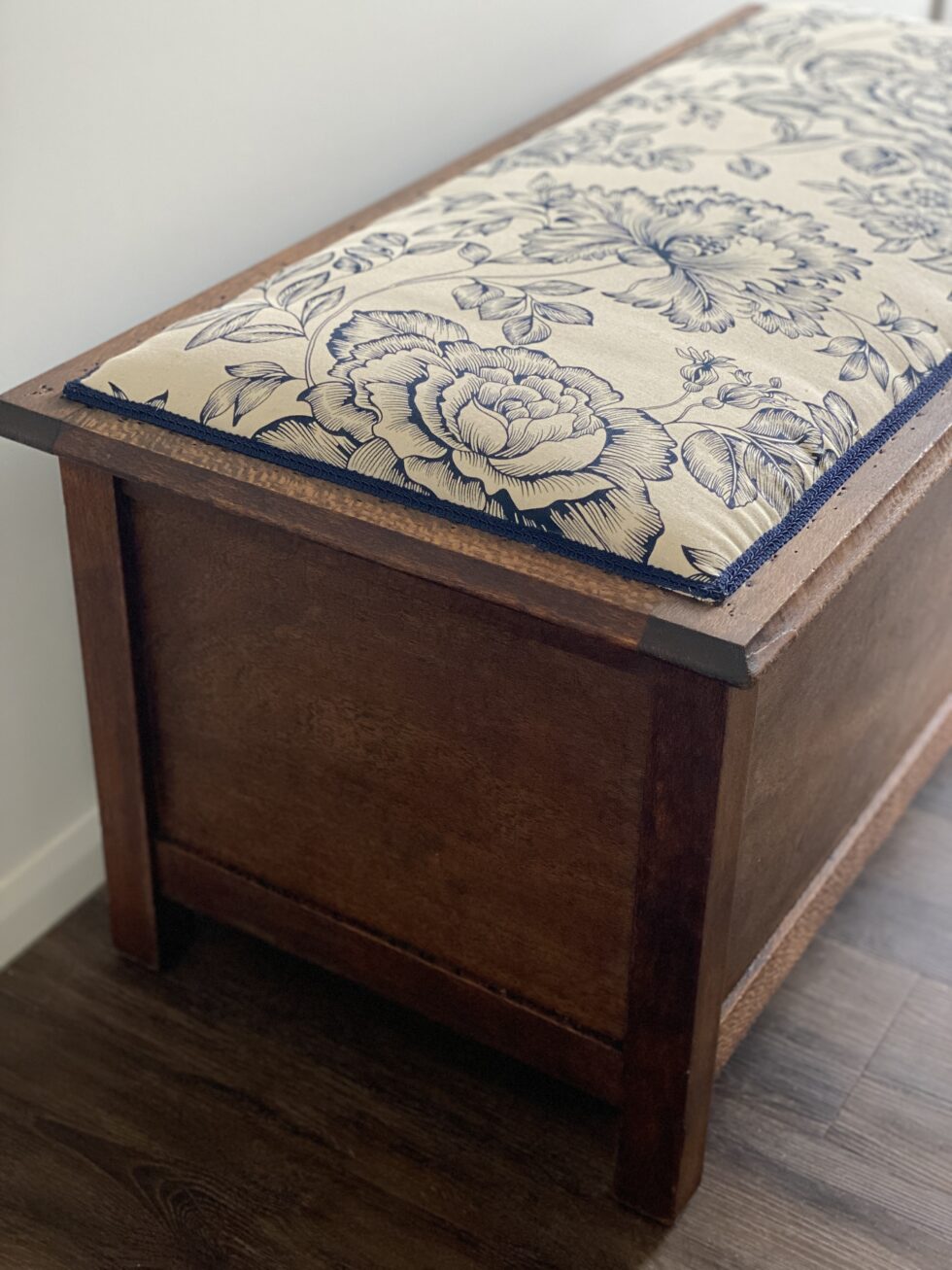 Refinishing a Silky Oak Blanket Box I Restore Stuff