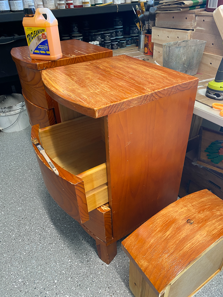 Stripping the old pine dresser varnish