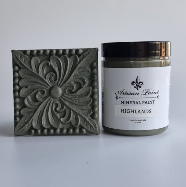 highlands artisan mineral paint pot and sample board